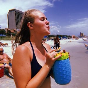 Meet your Posher, Mackenzie